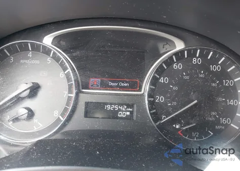 2015 Nissan Altima 2.5 S z USA, uszkodzony, nr VIN 1N4AL3AP1FC134599